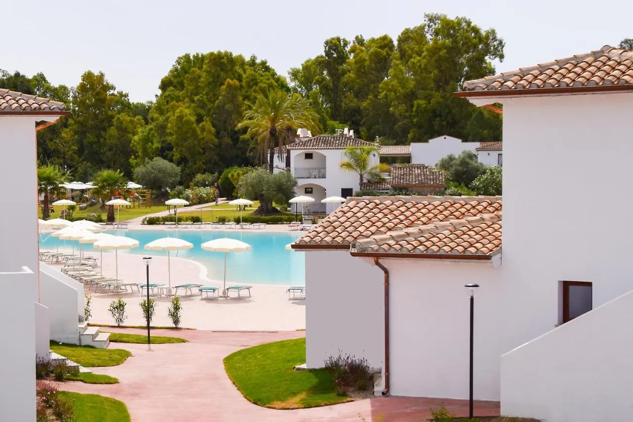 Marina Torre Navarrese Resort سانتا ماريا نافاريز 4*,  إيطاليا